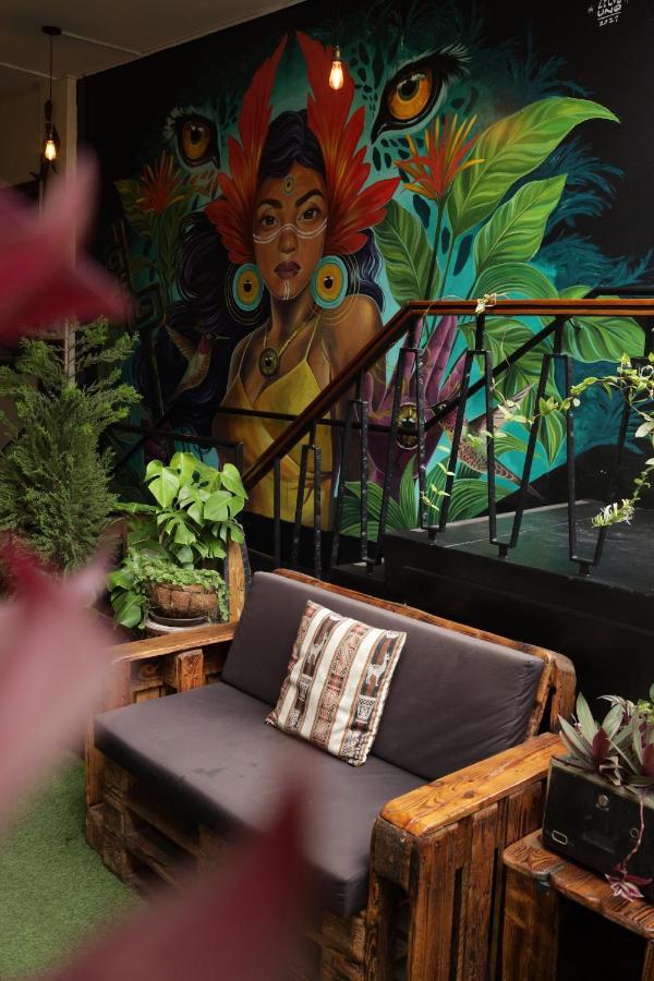Black Llama Hostel Miraflores Лима Екстериор снимка